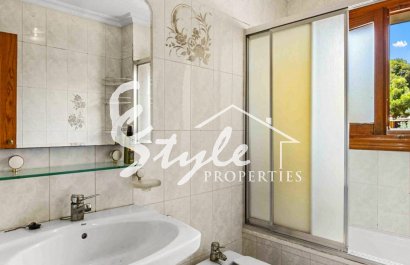 Reventa - Villa - Torrevieja - Los Balcones