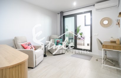 Reventa - Apartamento - Torrevieja - Los Balcones