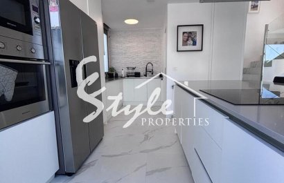 Resale - Villa - Villamartín - Pau 8