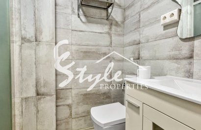 Resale - Apartament  - Guardamar - Pueblo