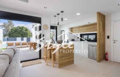 Resale - Villa - Alicante - Dolores