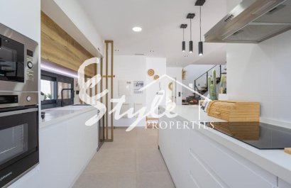 Resale - Villa - Alicante - Dolores