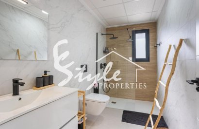Resale - Villa - Alicante - Dolores