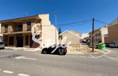 Resale - Urban building plot - San Miguel De Salinas - CENTRO URBANO