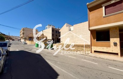 Resale - Urban building plot - San Miguel De Salinas - CENTRO URBANO
