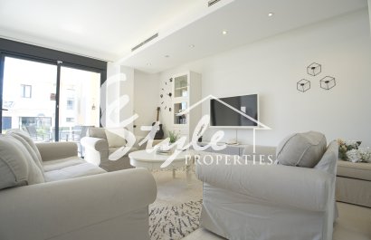 Resale - Townhouse - Orihuela-Costa - La Zenia
