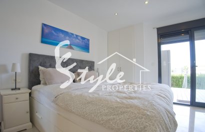 Resale - Townhouse - Orihuela-Costa - La Zenia
