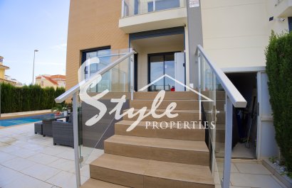 Resale - Townhouse - Orihuela-Costa - La Zenia