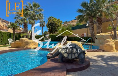 Resale - Apartamento - Orihuela-Costa - Villamartin