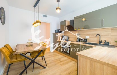 Resale - Apartamento - Torrevieja - Playa del Cura