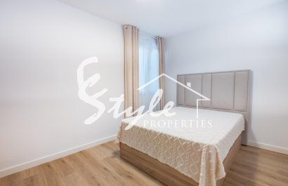 Resale - Apartamento - Torrevieja - Playa del Cura