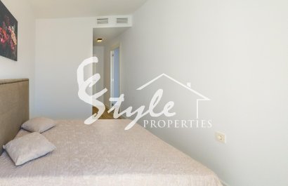 Resale - Apartamento - Torrevieja - Playa del Cura
