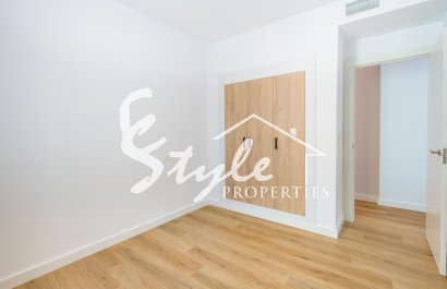 Resale - Apartamento - Torrevieja - Playa del Cura