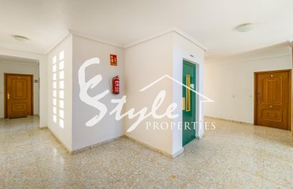 Resale - Apartamento - Torrevieja - Playa del Cura