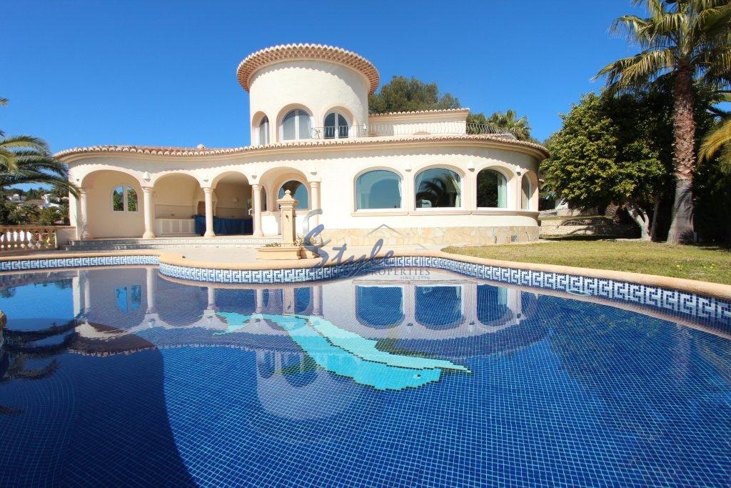 Luxury villa with private pool for sale in Benissa 301-8