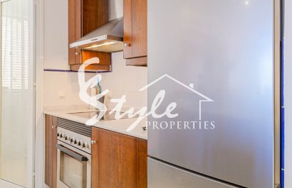 Resale - Apartamento - Punta Prima