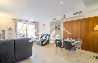 Resale - Apartamento - Punta Prima
