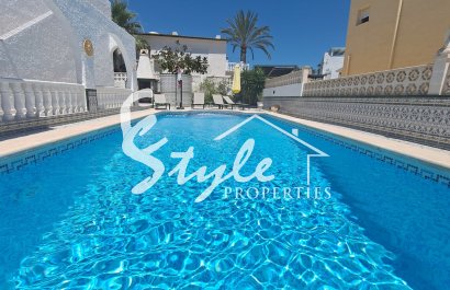 Resale - Villa - San Miguel De Salinas - BLUE LAGOON
