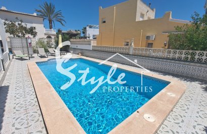 Resale - Villa - San Miguel De Salinas - BLUE LAGOON
