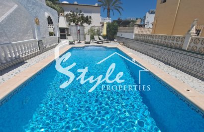 Resale - Villa - San Miguel De Salinas - BLUE LAGOON