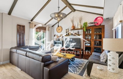 Resale - Villa - Alicante - El Poble Llevanti