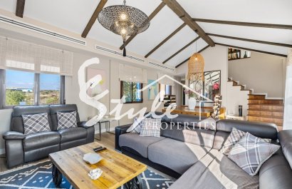 Resale - Villa - Alicante - El Poble Llevanti
