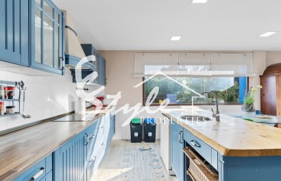 Resale - Villa - Alicante - El Poble Llevanti