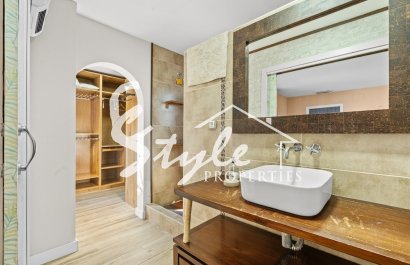 Resale - Villa - Alicante - El Poble Llevanti