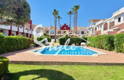 Resale - Semi-Detached Villa - Ciudad Quesada