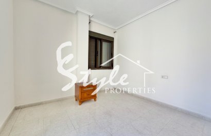 Resale - Semi-Detached Villa - Ciudad Quesada