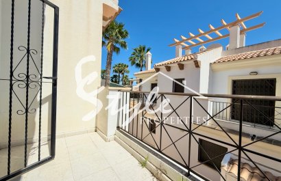 Resale - Semi-Detached Villa - Ciudad Quesada
