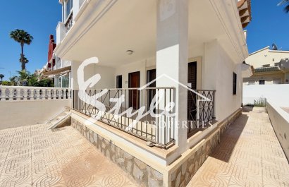 Resale - Semi-Detached Villa - Ciudad Quesada