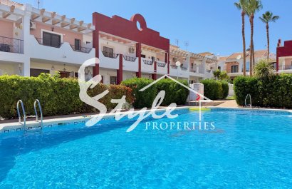 Resale - Semi-Detached Villa - Ciudad Quesada