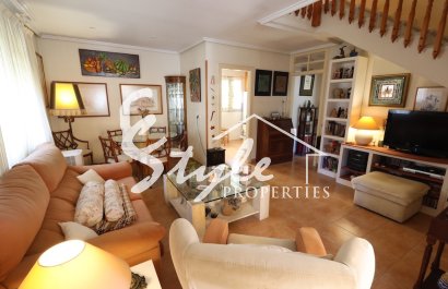 Resale - Villa - Punta Prima
