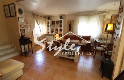 Resale - Villa - Punta Prima