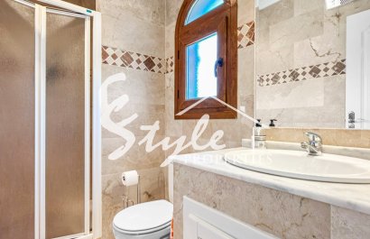 Resale - Apartamento - Orihuela-Costa - Villamartin
