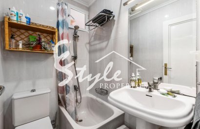 Resale - Apartamento - Torrevieja - Centro - Muelle Pesquero