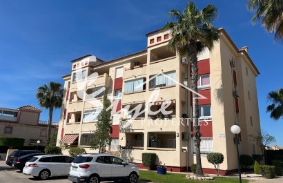Sunny 2-Bedroom Apartment with Pool Views in Residencial Jumilla II, Playa Flamenca. ID2997