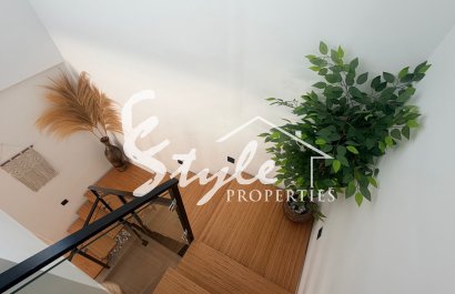 Resale - Villa - Alicante - Dolores