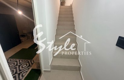Resale - Villa - Alicante - Dolores