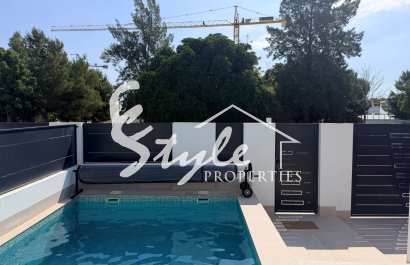 Resale - Villa - Alicante - Dolores