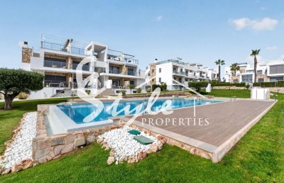 Modern South-Facing Top Floor apartment with Private Solarium, Pool Views and Garage in Punta Prima,  Orihuela Costa. Costa Blanca. Id 2291