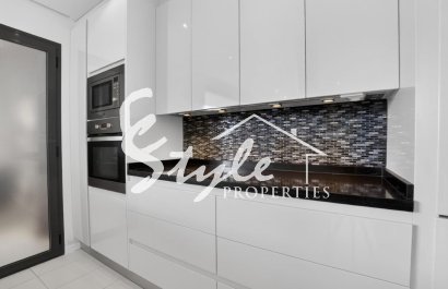 Resale - Apartamento - Punta Prima