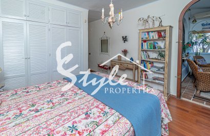 Resale - Semi-Detached Villa - Villamartín - Villamartin