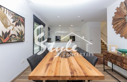 Reventa - Villa - Los Montesinos