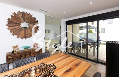 Reventa - Villa - Los Montesinos