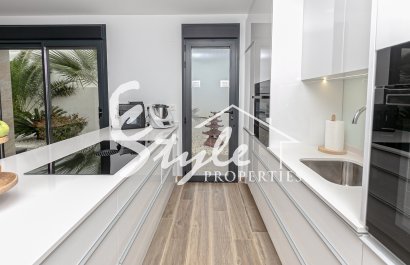 Reventa - Villa - Los Montesinos