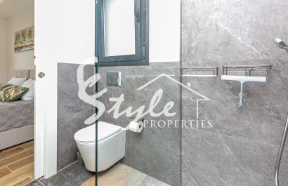 Reventa - Villa - Los Montesinos