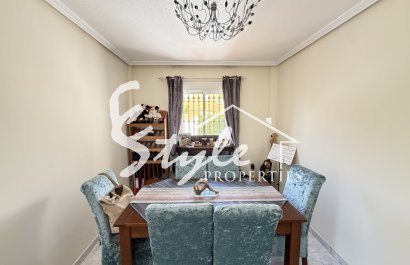 Reventa - Villa - Villamartín - Villamartin