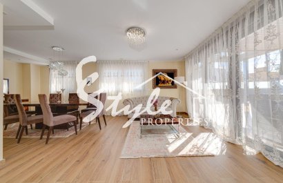 Resale - Villa - Torrevieja - Los Balcones